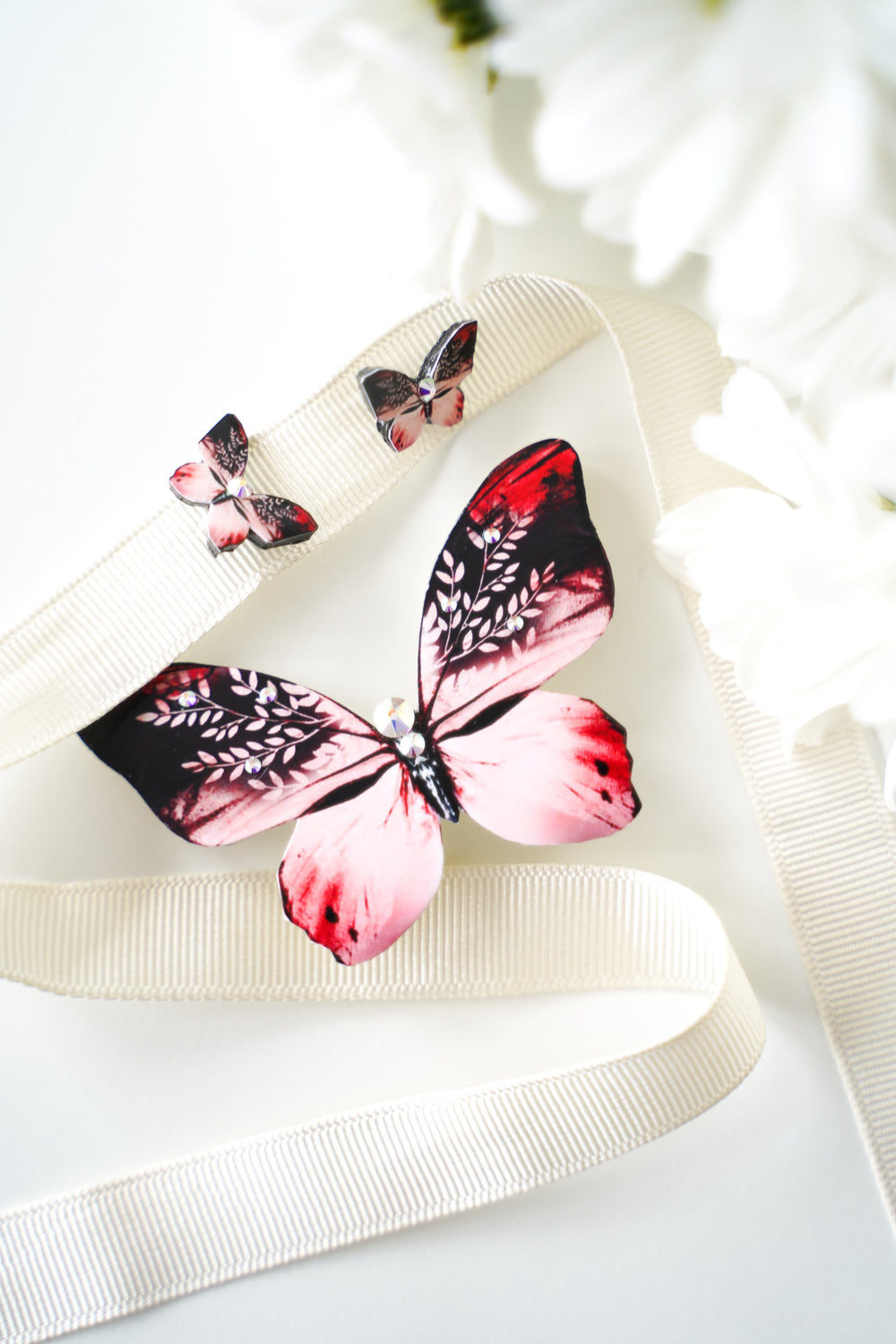 KUMA kinkekomplekt - Queen of Hearts pross + kõrvarõngad