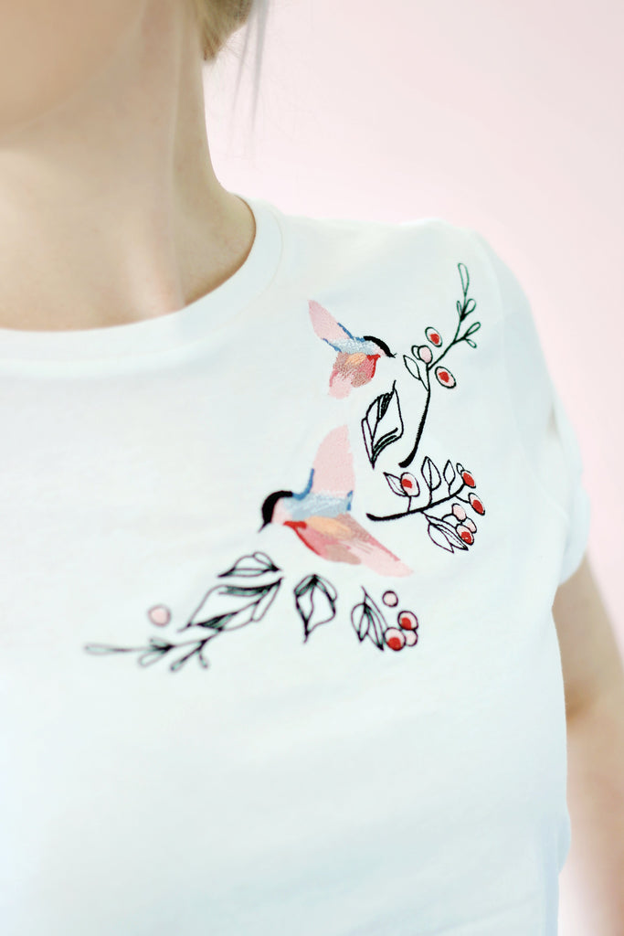 Dancing birds embroidered t-shirt (white) – KUMA Design Store