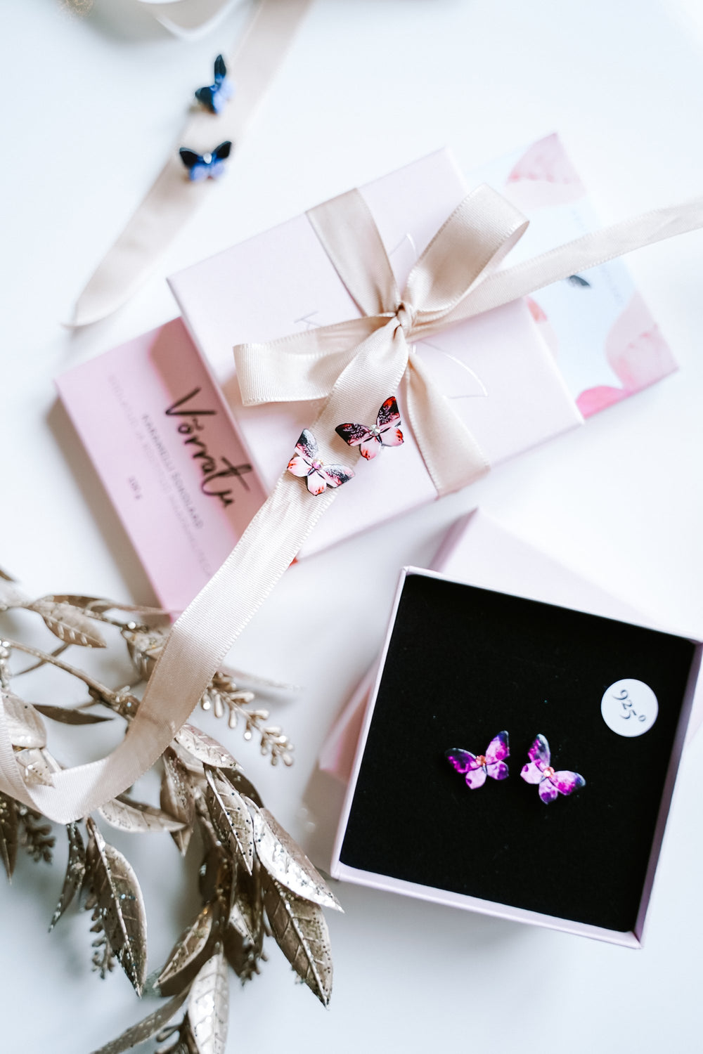 KUMA Butterfly Earrings x KUMA chocolate Gift Set